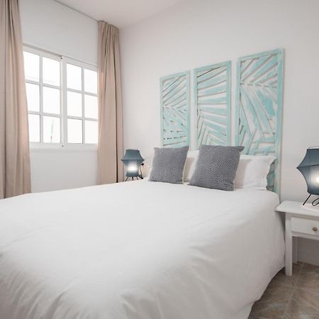 Comfortable Centric Apartment Steps From The Beach Gran Tarajal Esterno foto