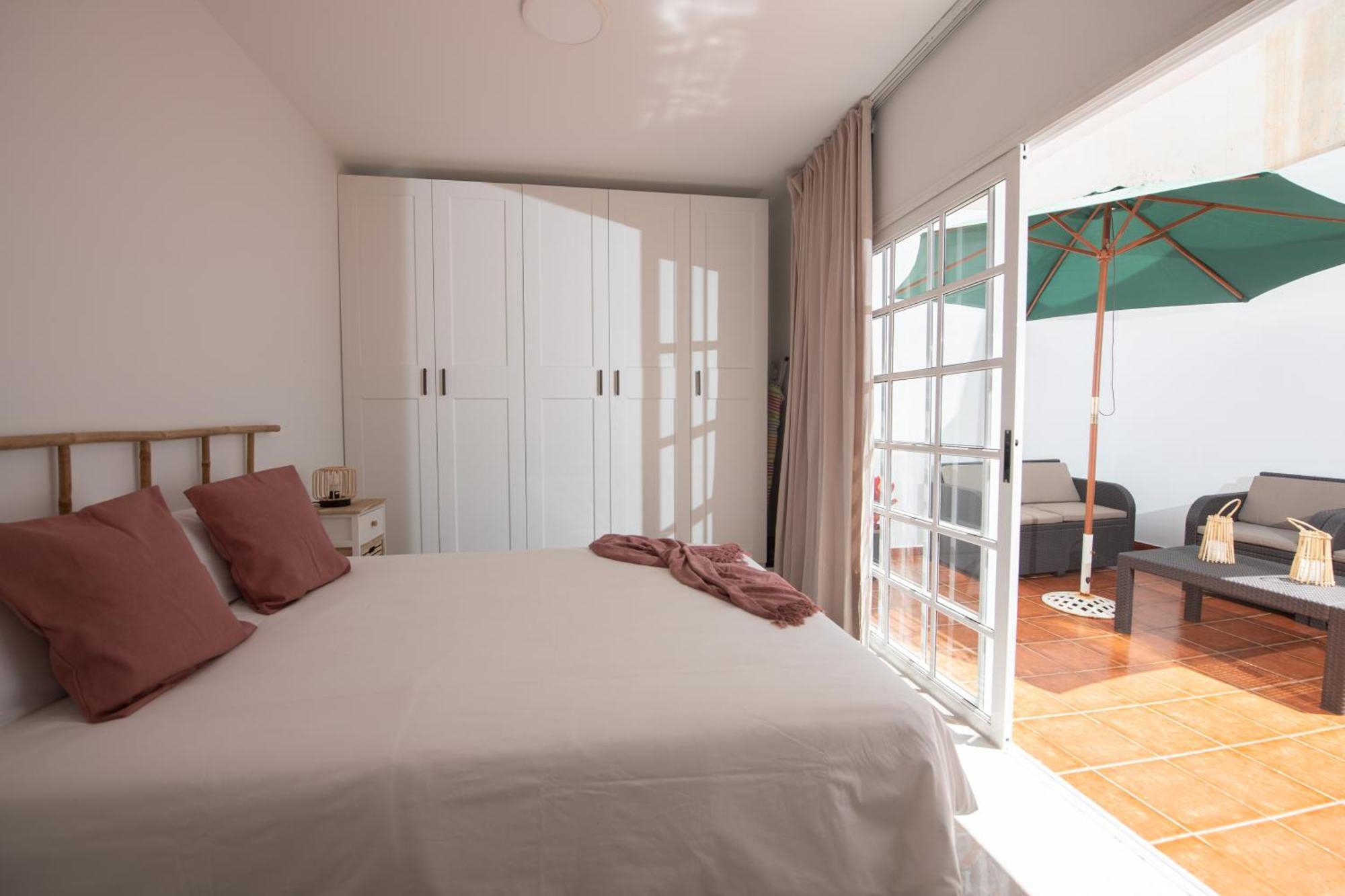 Comfortable Centric Apartment Steps From The Beach Gran Tarajal Esterno foto